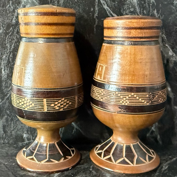 Wooden Salt and Pepper Shakers - Picture 5 of 9